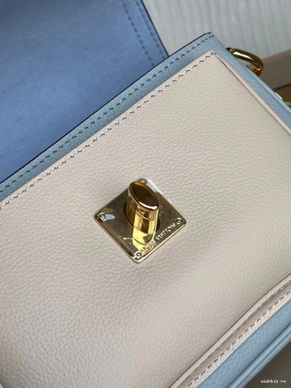 WIS VUITTON LOUIS LOCKME TENDER 0712